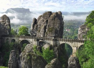 Les paysages impressionnants dits de « la Bastei« , ou un décor naturel tout trouvé pour le Ring.