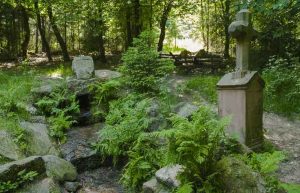 L’une des nombreuses Siegfriedbrunnen, ici, celle près de Grasellenbach.